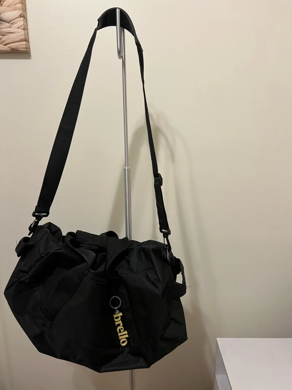 Black Nylon Men's Duffel Bag with Adjustable Shoulder Strap